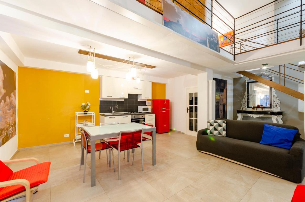 Appartamento Joivy Vibrant Open-Plan Apt For 6 In Historic Centre Genova Esterno foto