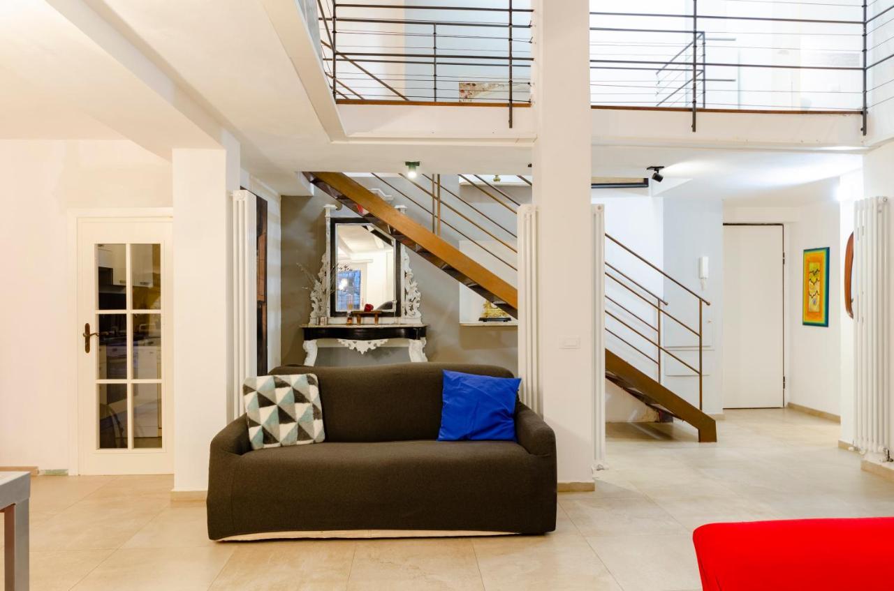 Appartamento Joivy Vibrant Open-Plan Apt For 6 In Historic Centre Genova Esterno foto