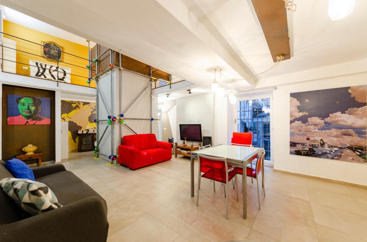 Appartamento Joivy Vibrant Open-Plan Apt For 6 In Historic Centre Genova Esterno foto