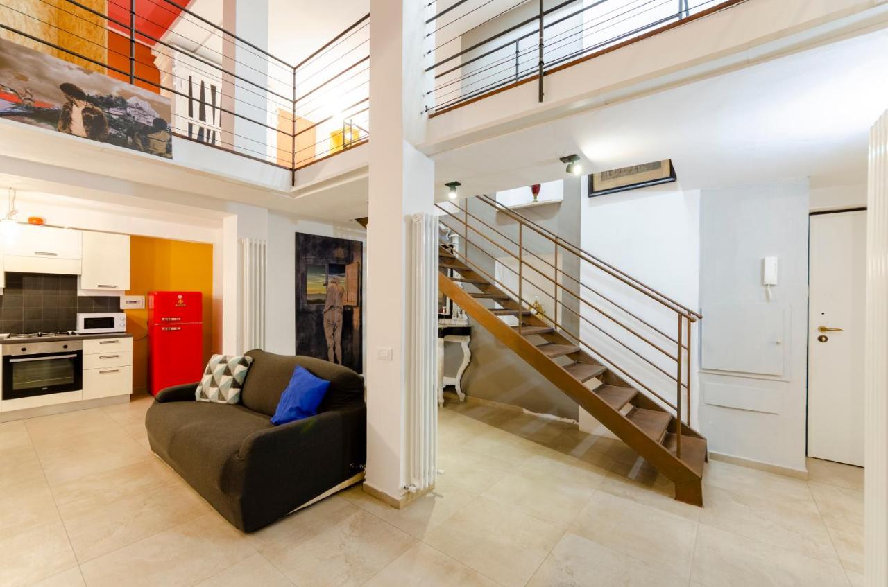 Appartamento Joivy Vibrant Open-Plan Apt For 6 In Historic Centre Genova Esterno foto