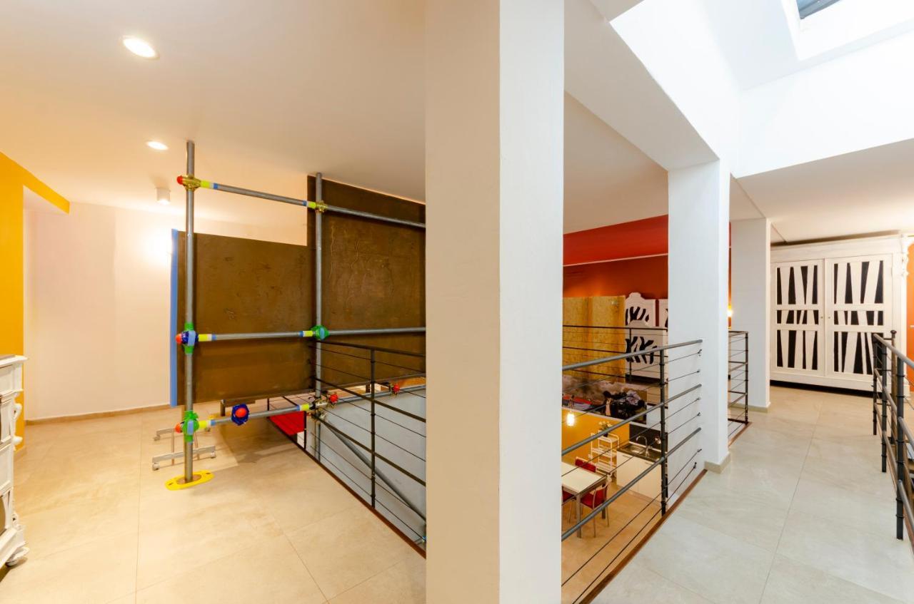Appartamento Joivy Vibrant Open-Plan Apt For 6 In Historic Centre Genova Esterno foto