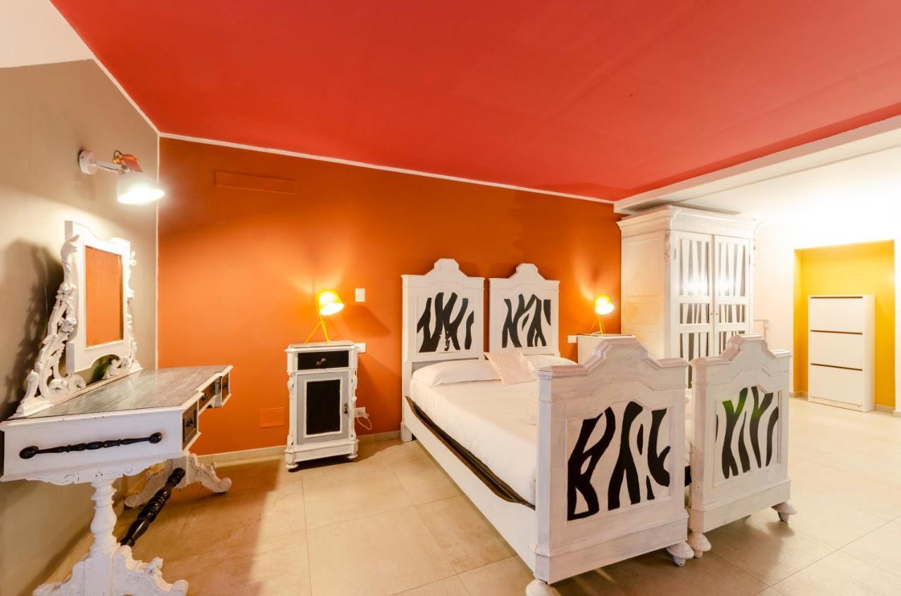 Appartamento Joivy Vibrant Open-Plan Apt For 6 In Historic Centre Genova Esterno foto